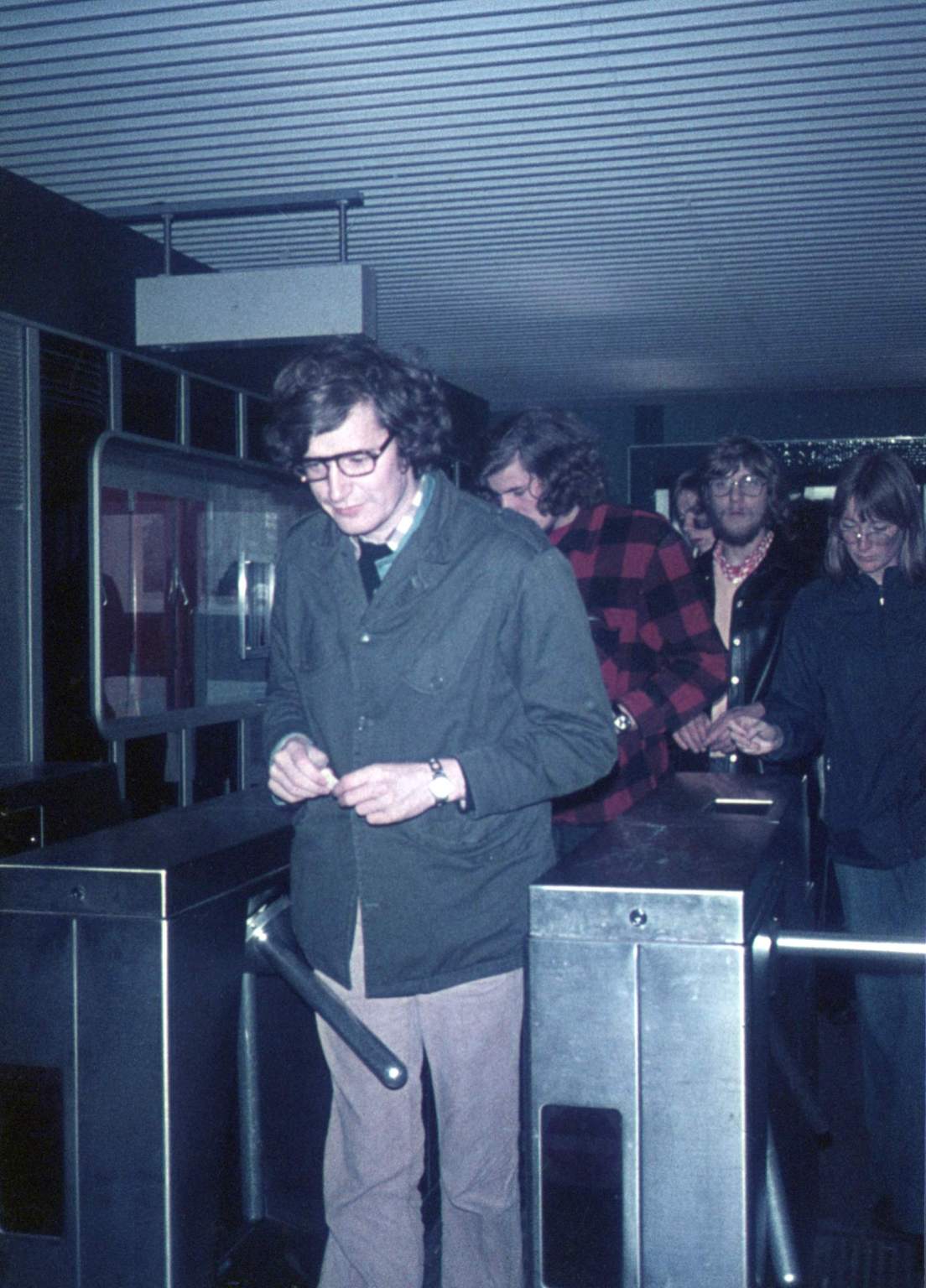 1975-3-stamparijs-24