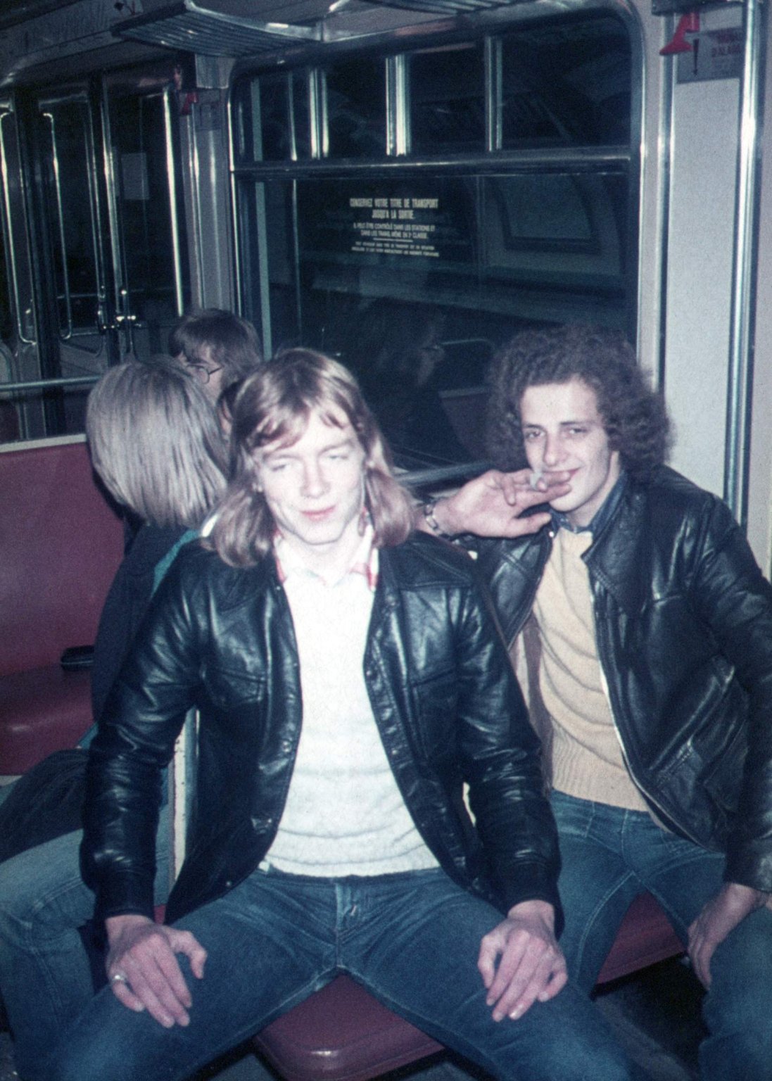1975-3-stamparijs-29