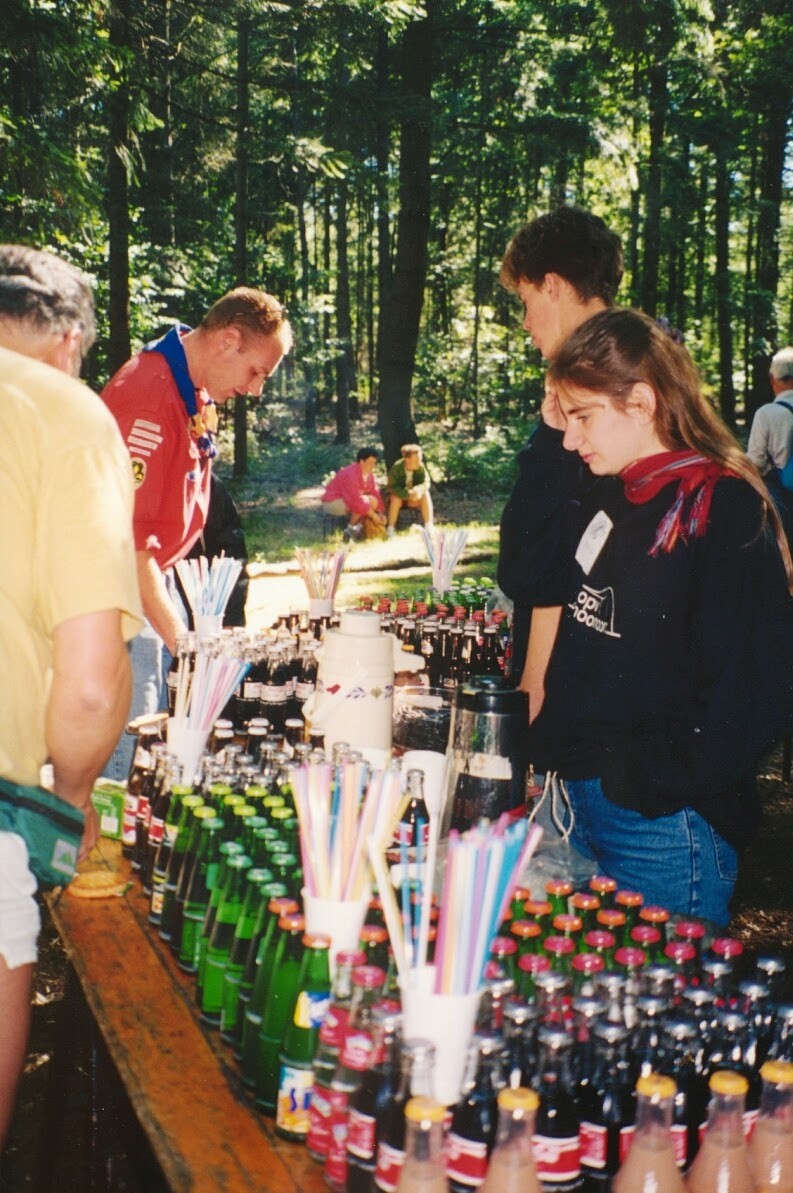 1996-09-airborne-16