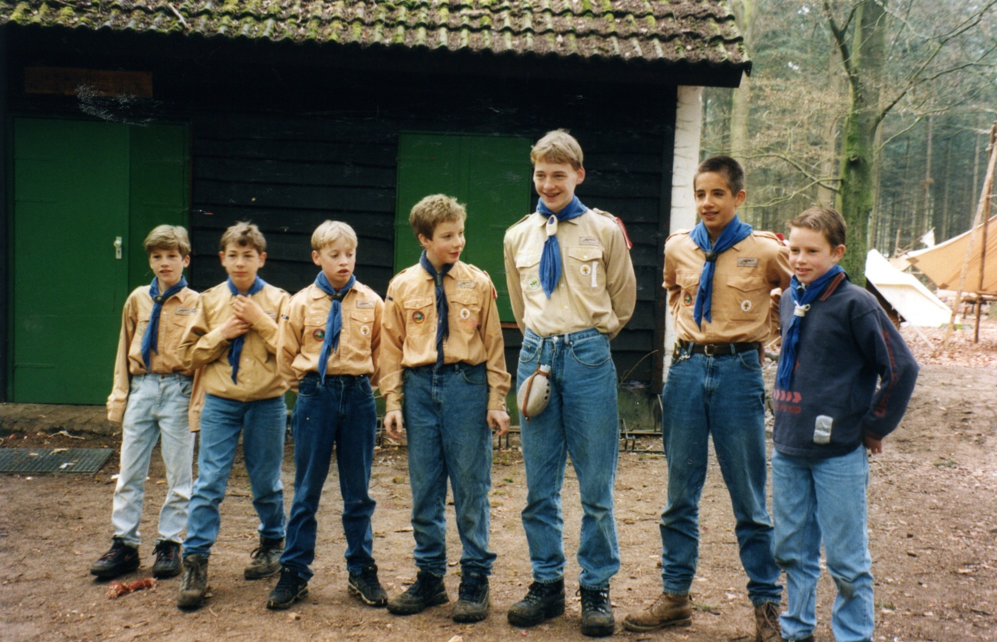 1984-04-dsw-11