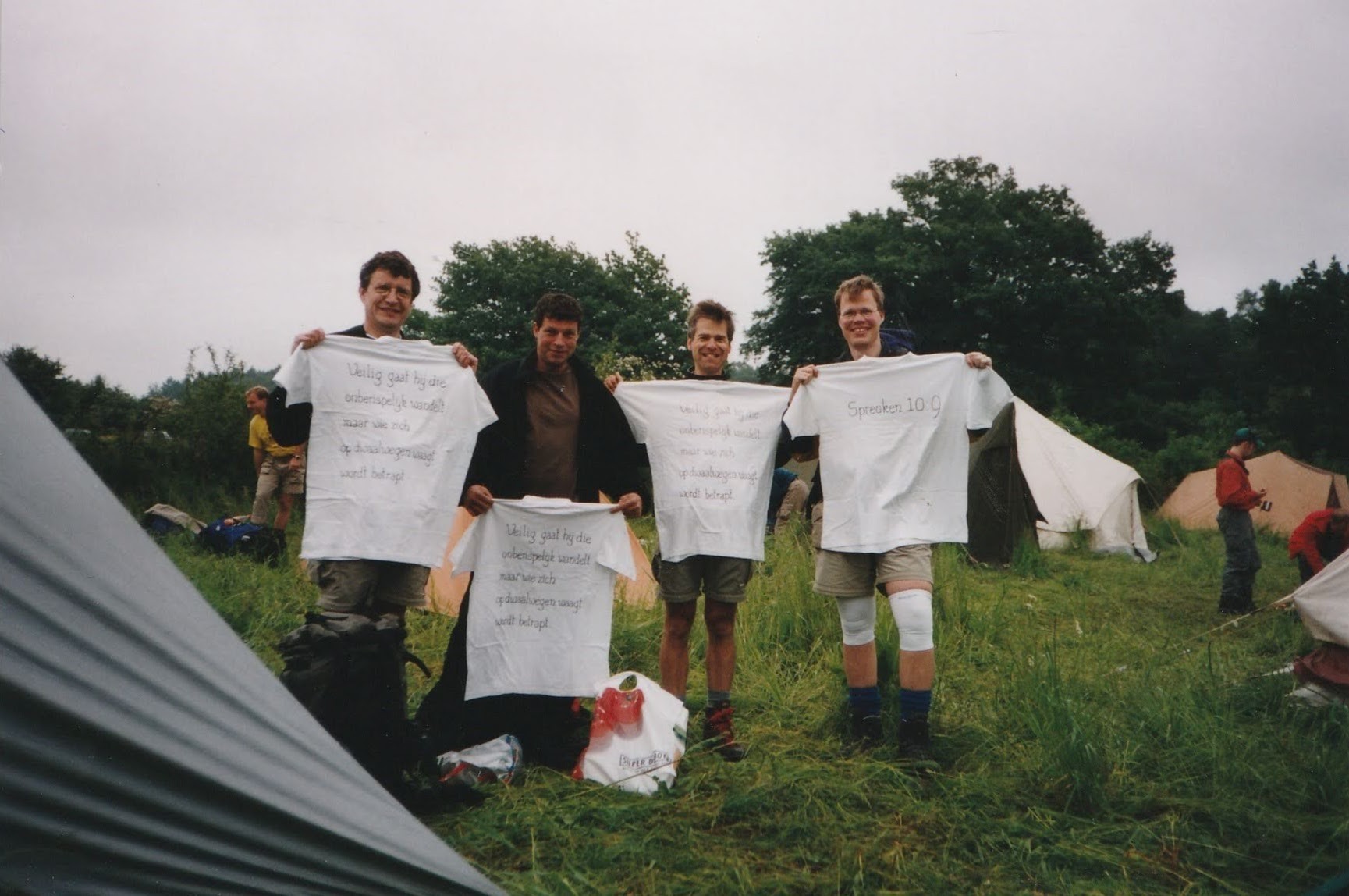 2001-05-aot-2