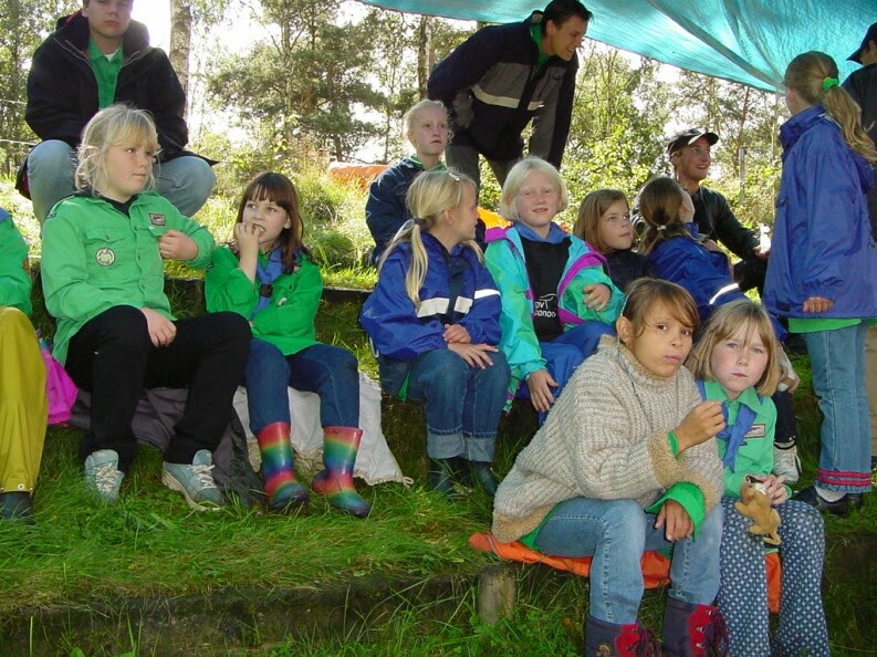 2001-09-groepskamp-111