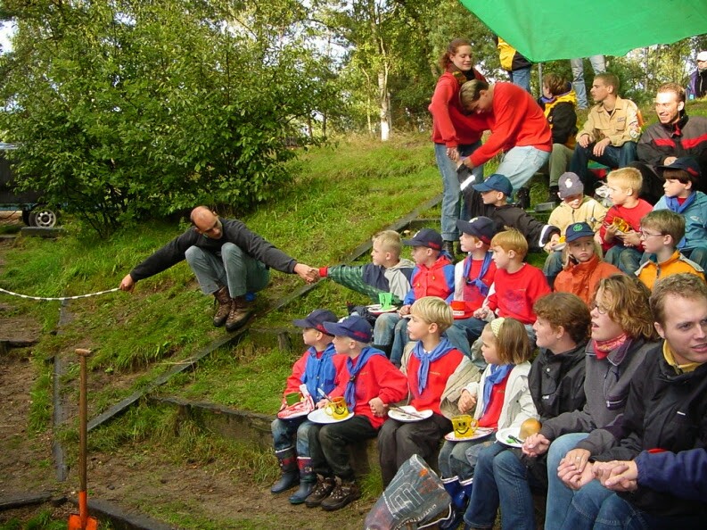 2001-09-groepskamp-144