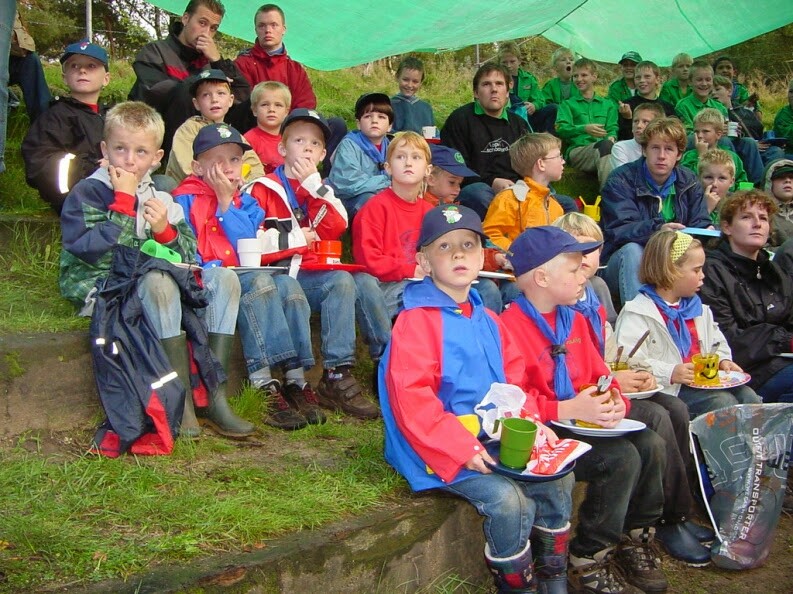 2001-09-groepskamp-154