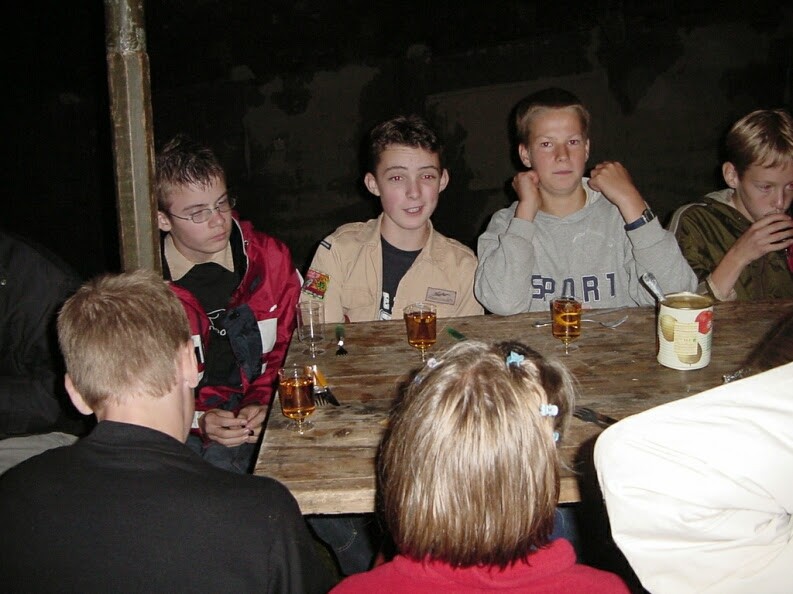 2001-09-groepskamp-174