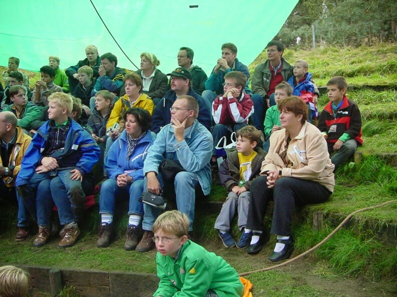 2001-09-groepskamp-258