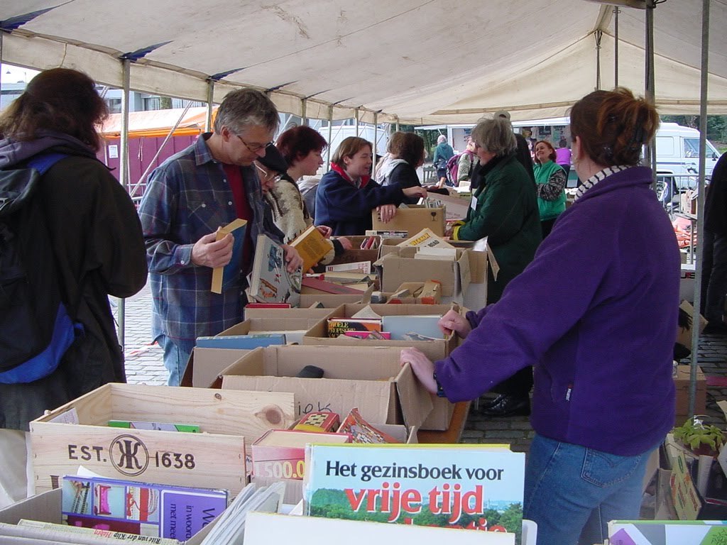2001-04-rommelmarkt-124