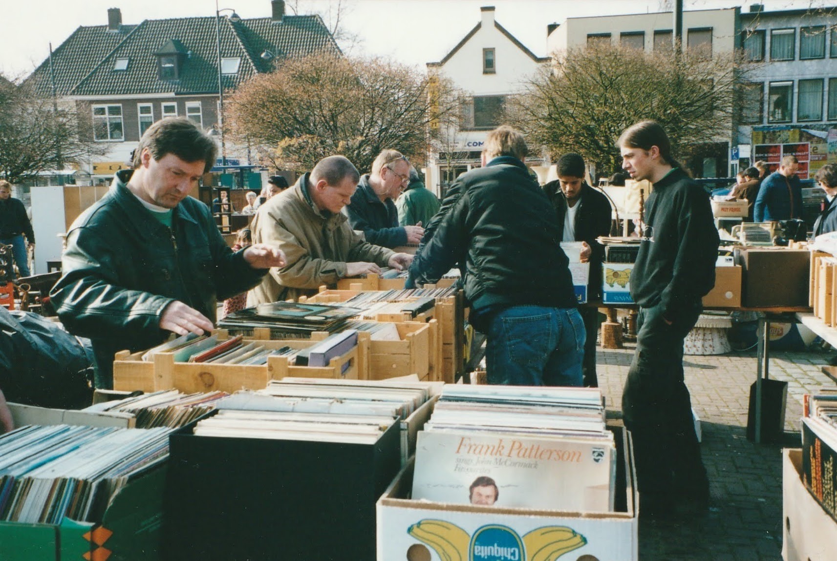 2001-04-rommelmarkt-125