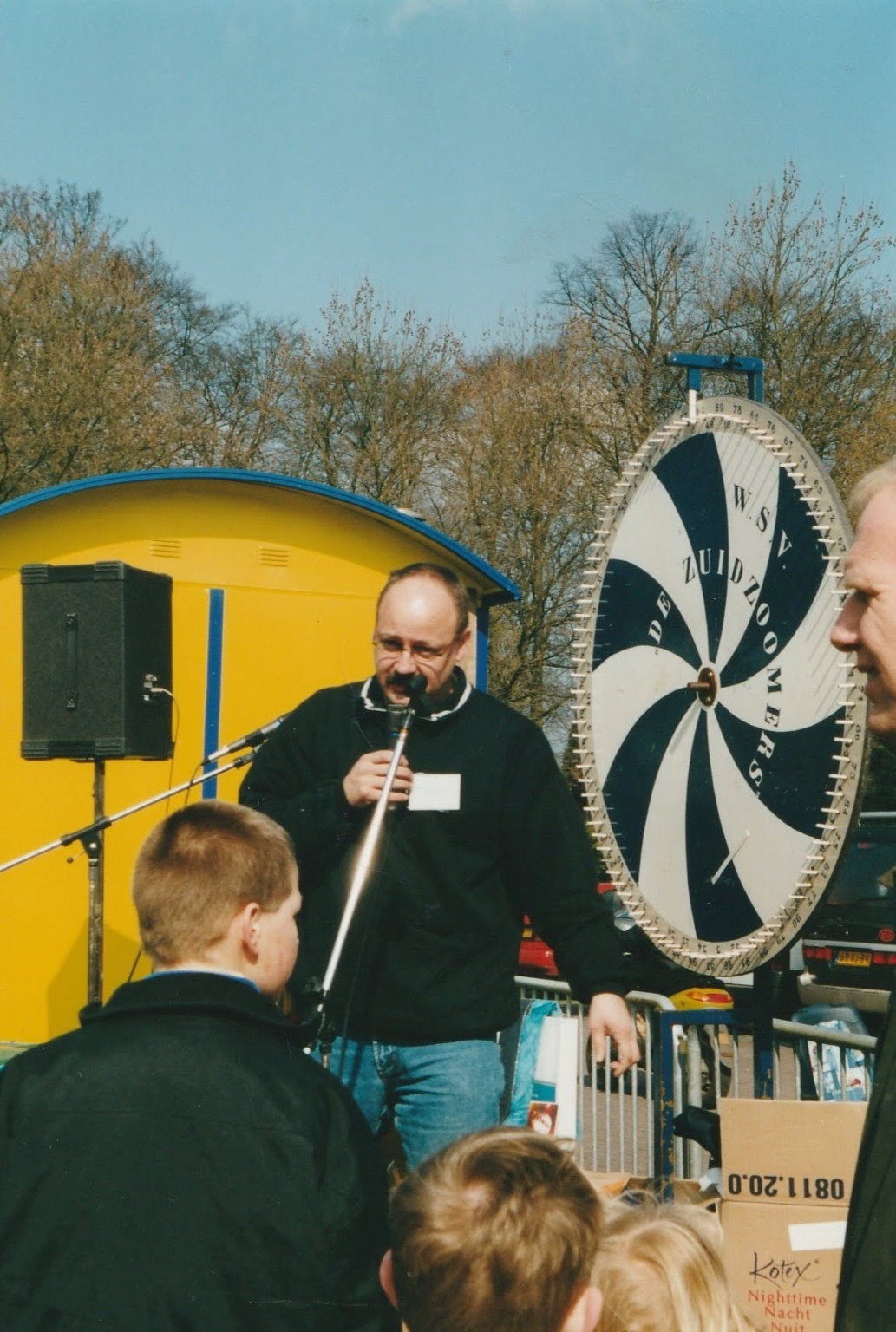 2001-04-rommelmarkt-127