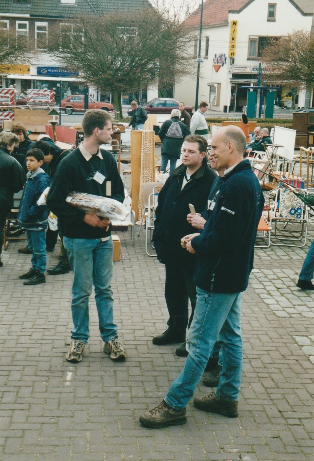 2001-04-rommelmarkt-149