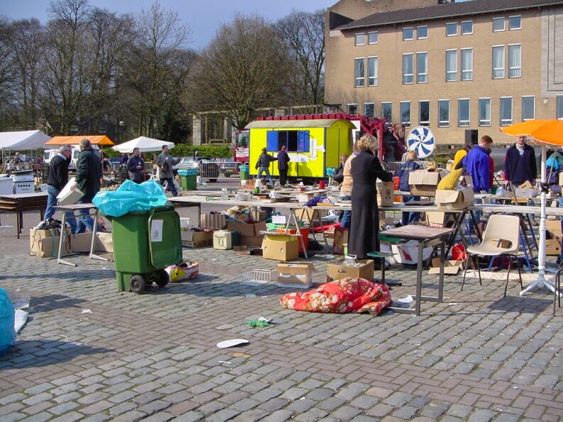 2001-04-rommelmarkt-155