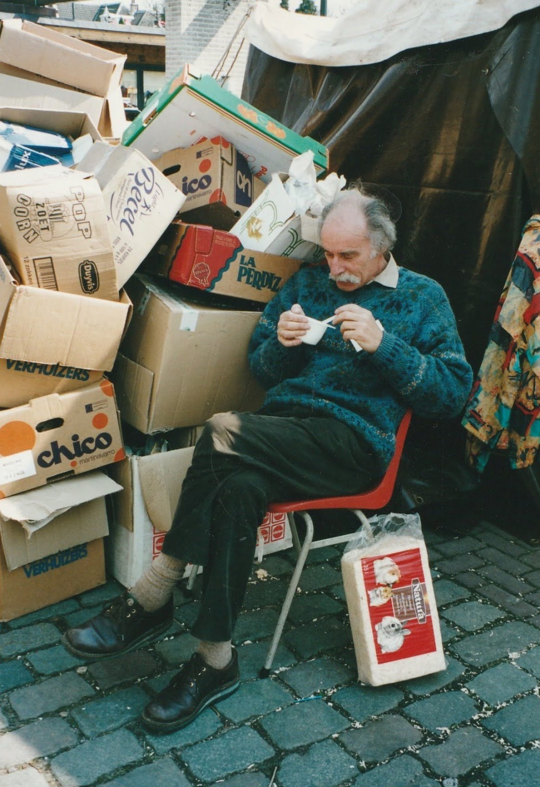 2001-04-rommelmarkt-157