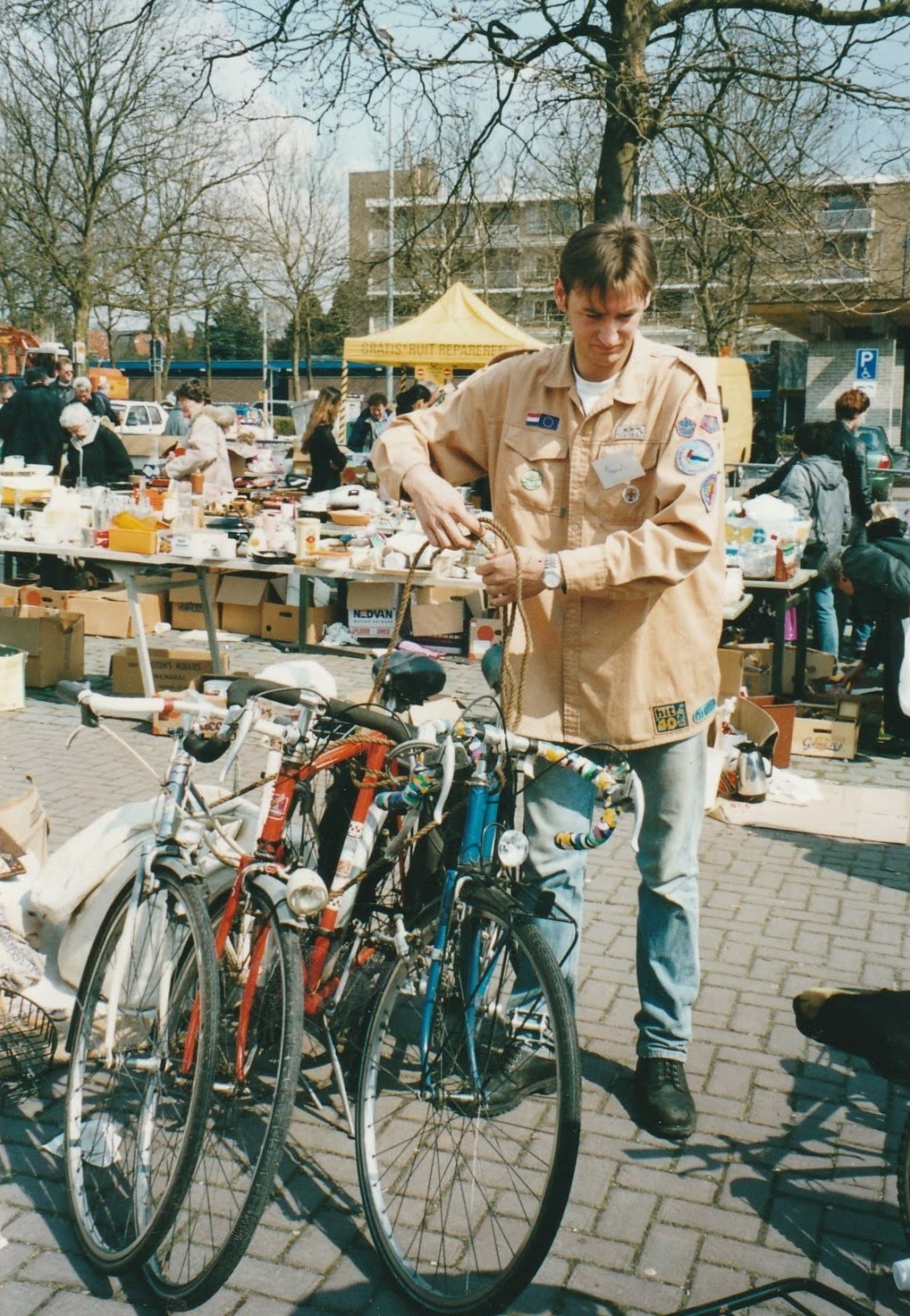 2001-04-rommelmarkt-159