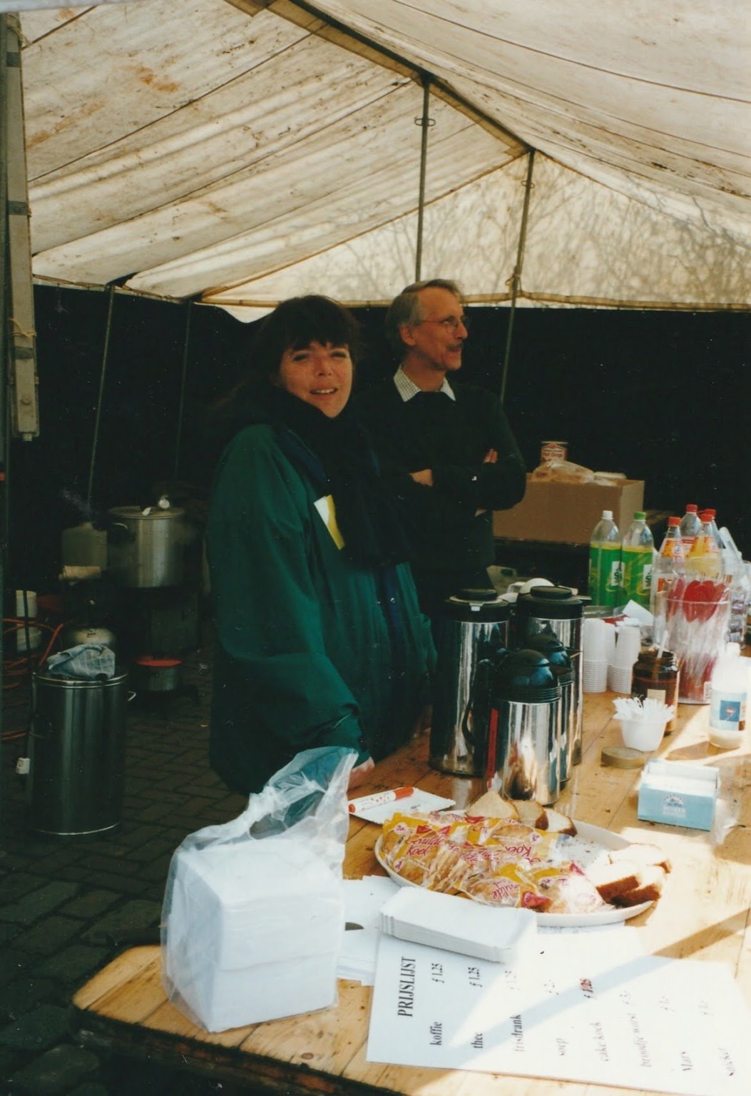 2001-04-rommelmarkt-161