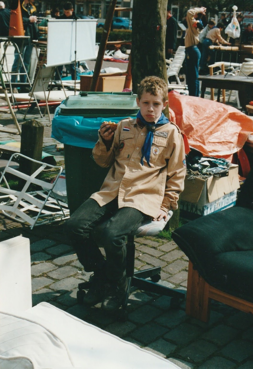 2001-04-rommelmarkt-177