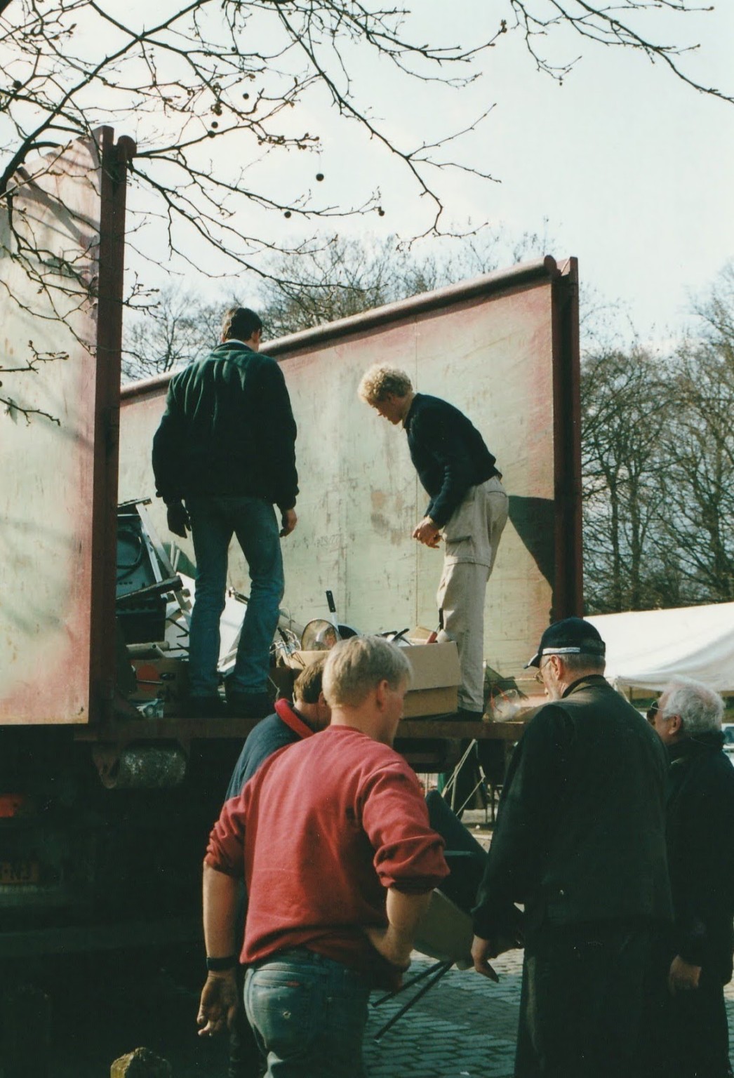 2001-04-rommelmarkt-182