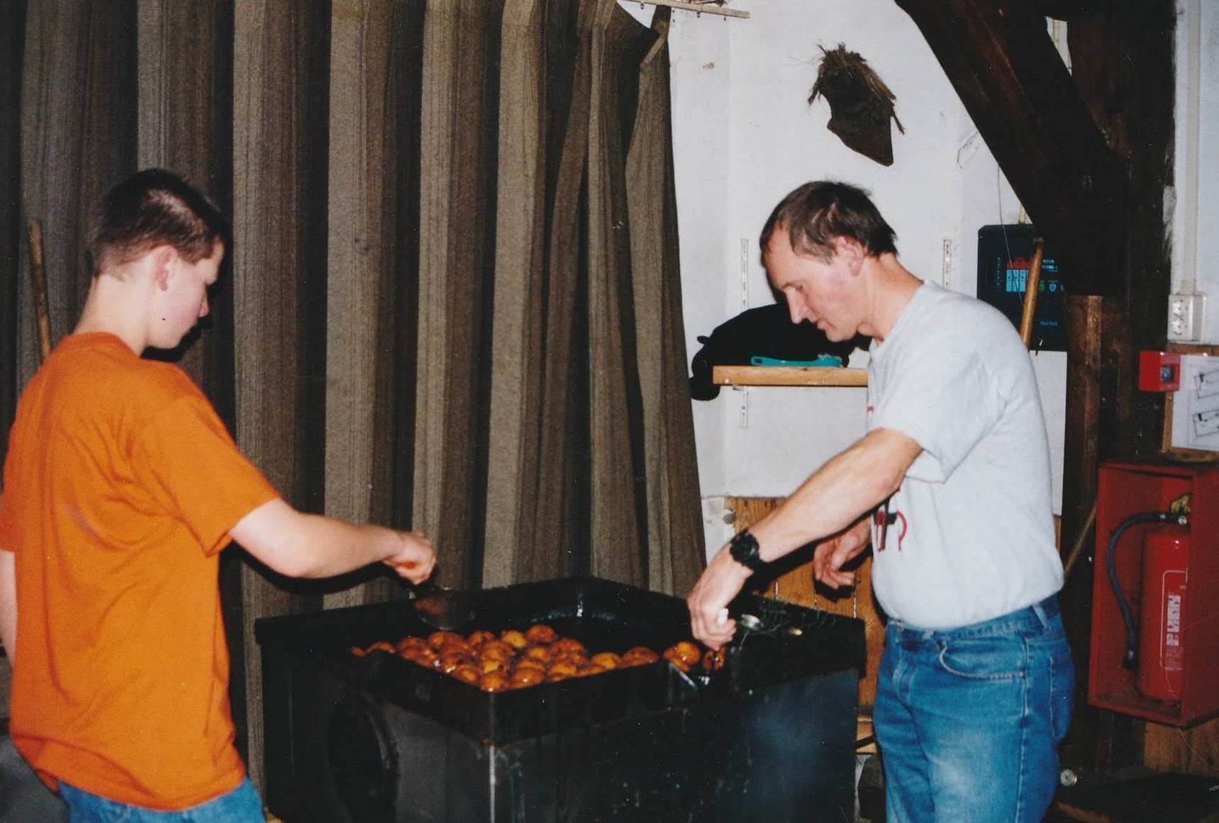 2002-12-oliebollen-26