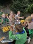 2526-welpen-zoka-dag4-friettafel-zijkant