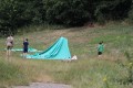2526-welpen-zoka-dag5-4-de-jaaars-de-tenten-opzetten
